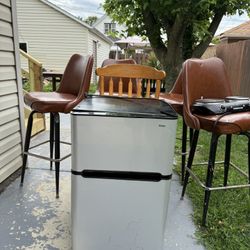 Mini Fridge (SPECIAL SALE)