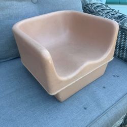 Cambro Child Brown Booster Seat