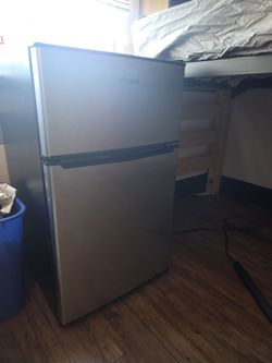 Dorm fridge and microwave - pickup by Noon, May 21