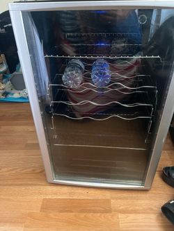 Mini fridge