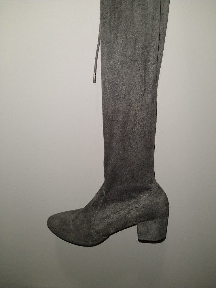 Size 8 Suede Grey Boots