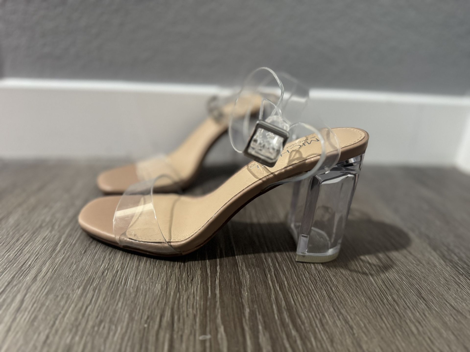Clear Heel Women’s Size 6