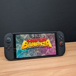 Nintendo Switch 2 (Like New) + Original Box + Screen Protector + Wireless Controller