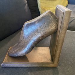 1 Wood Shoe Bookend/ Read Description 