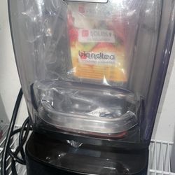 BLENDTEC STEALTH NEW NEVER USED