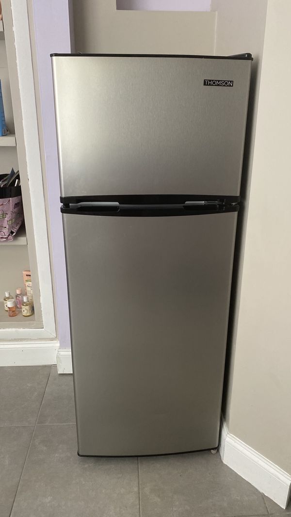Thomson mini fridge/freezer for Sale in Boynton Beach, FL OfferUp