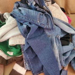 13 Pieces Of Women's Clothing 