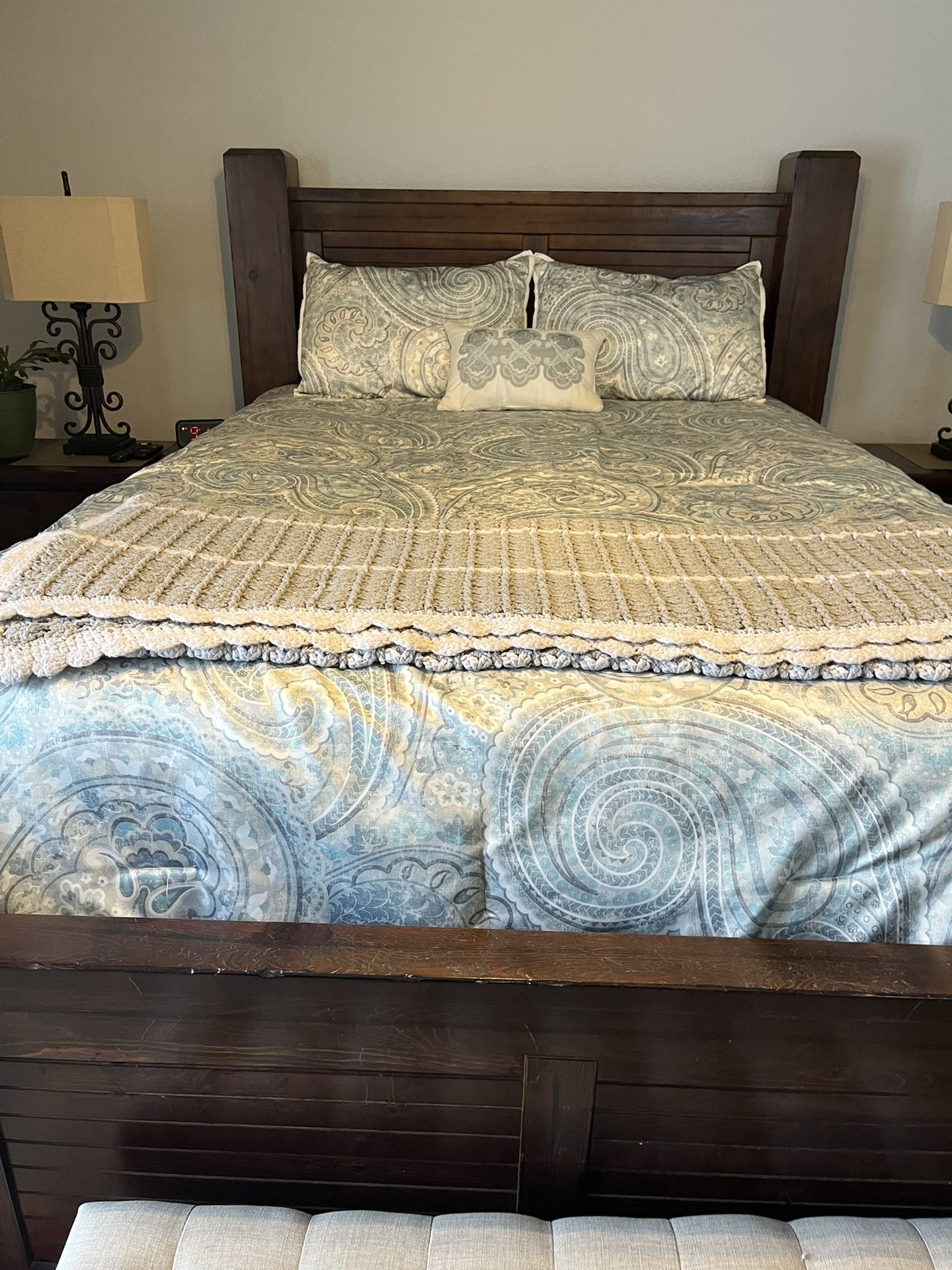 7 Piece Queen Bedroom Set
