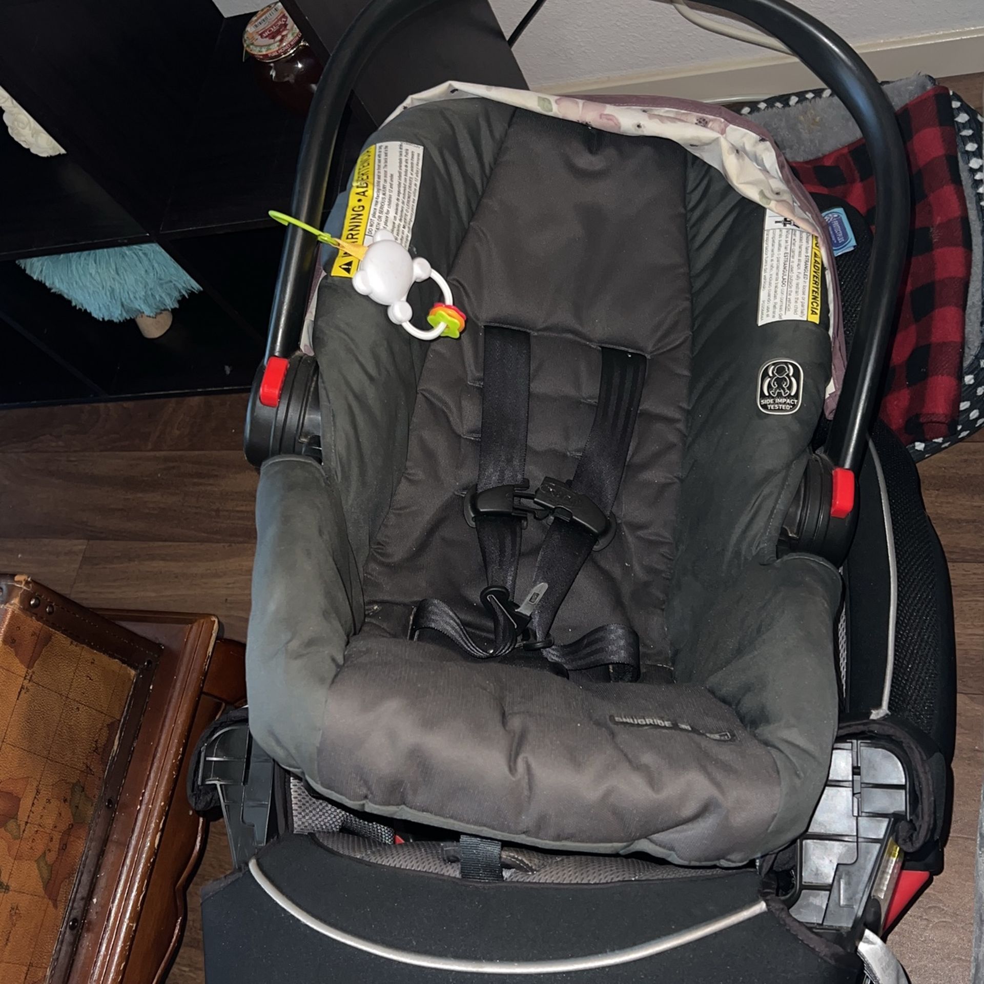 Infant Car Seat $15