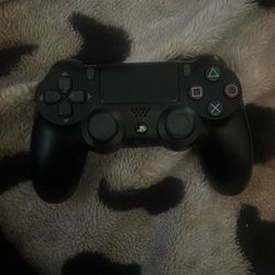 PS4 Controller 