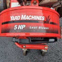 Yard man 5 HP Leaf Blower 