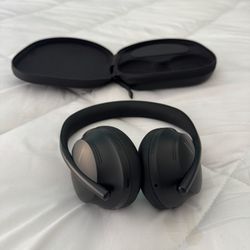 Bose 700 Noise Canceling Headphones 