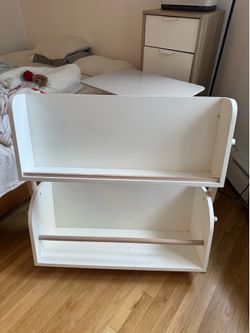 Babyletto bookcase
