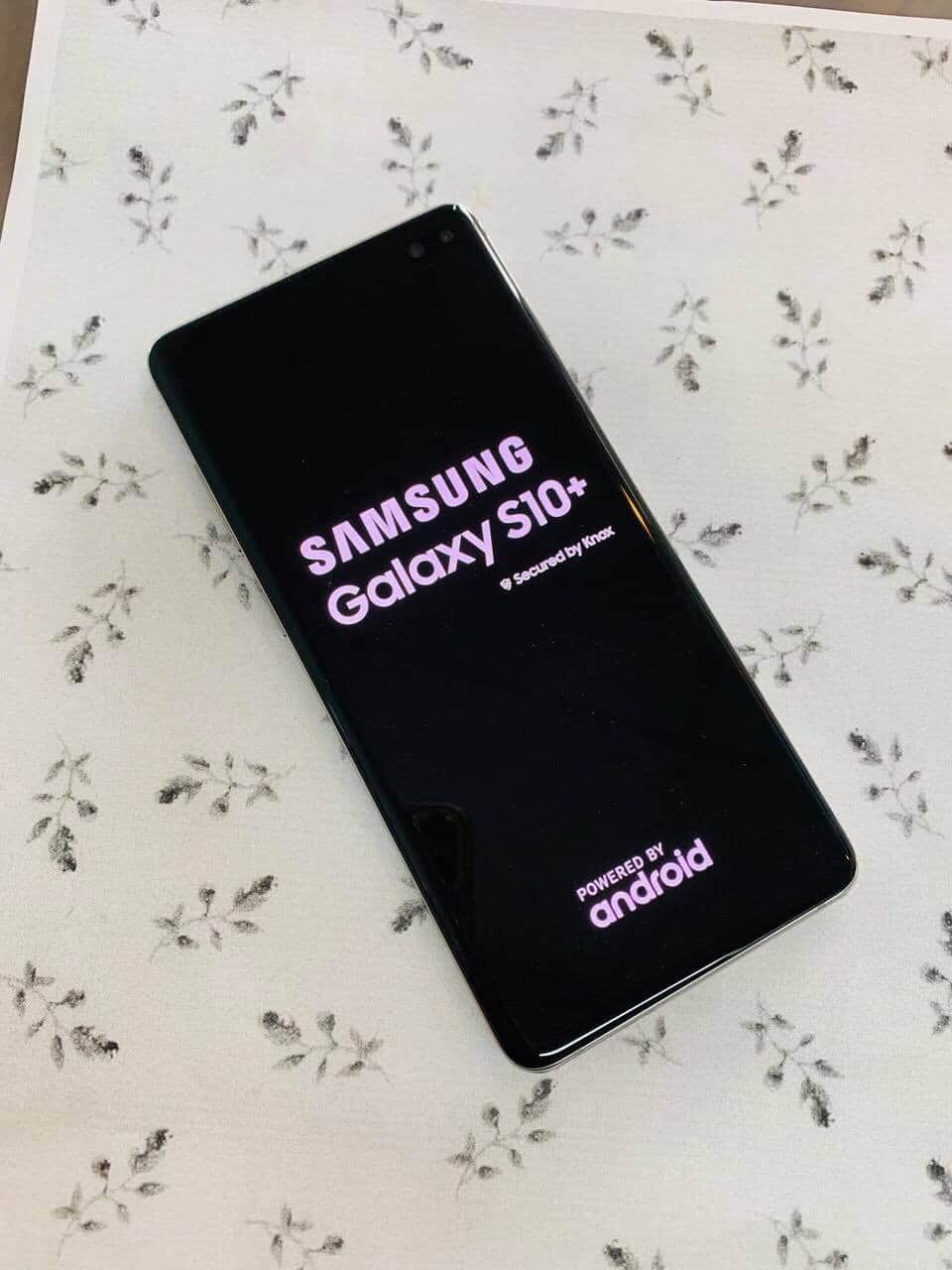 Samsung Galaxy S10 Plus (128 GB) Excellent Condition With Warranty