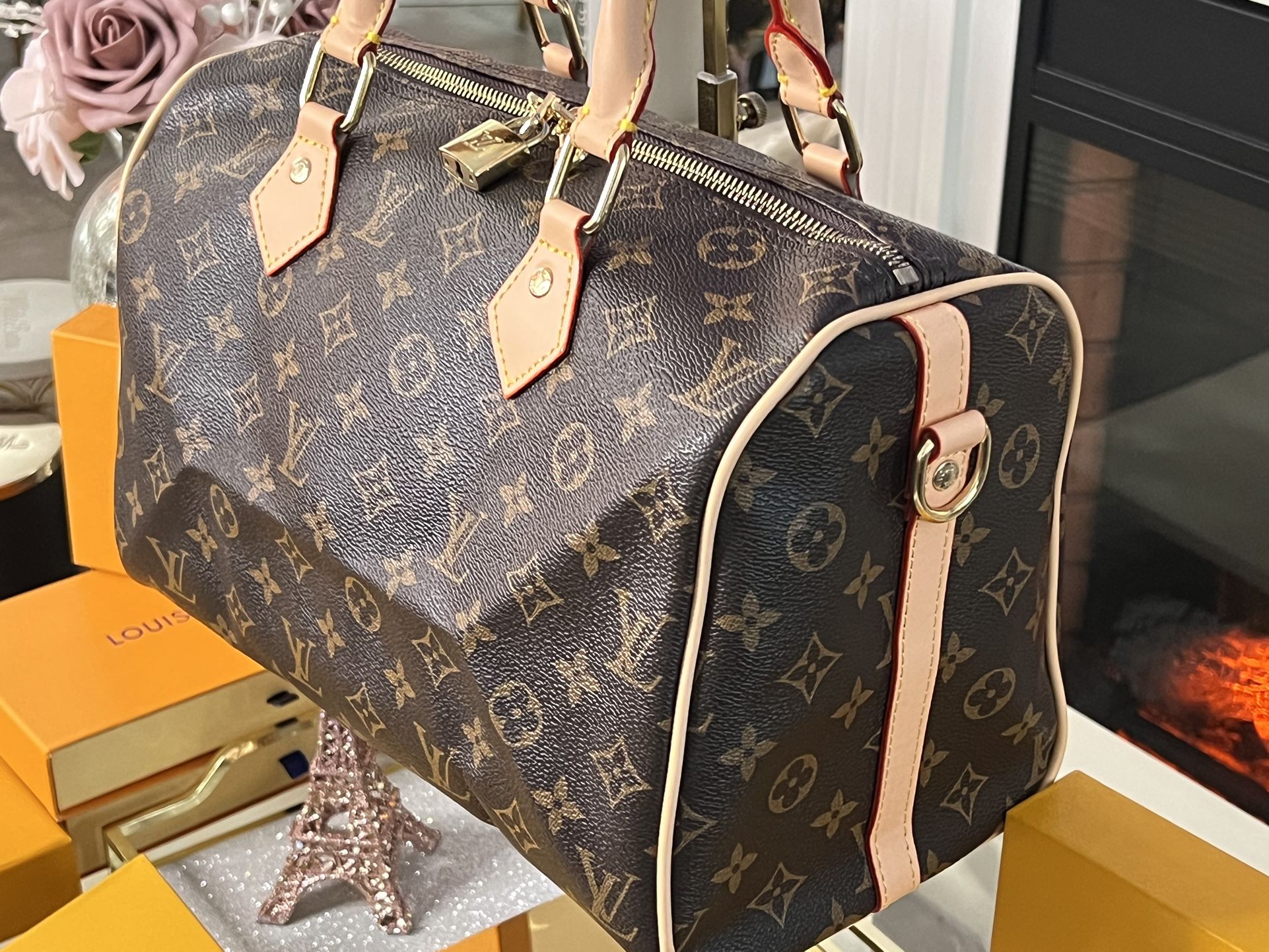 Woman’s Handbag/cross Body Bag