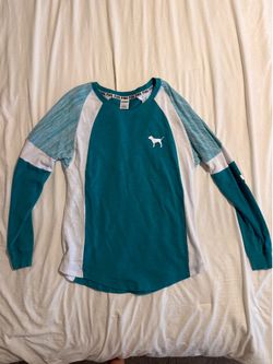 Victoria Secret Pink Sweater Size Small