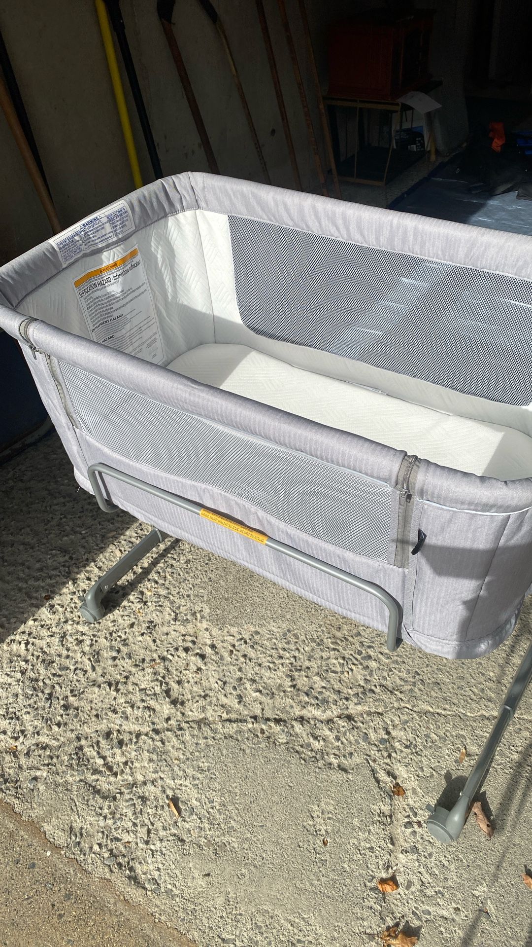 Bedside Sleeper And Adjustable Bassinet