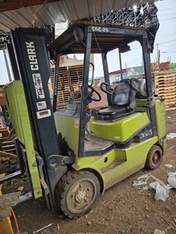 Forklift clark cgc25 1999