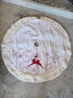 Christmas tree skirt