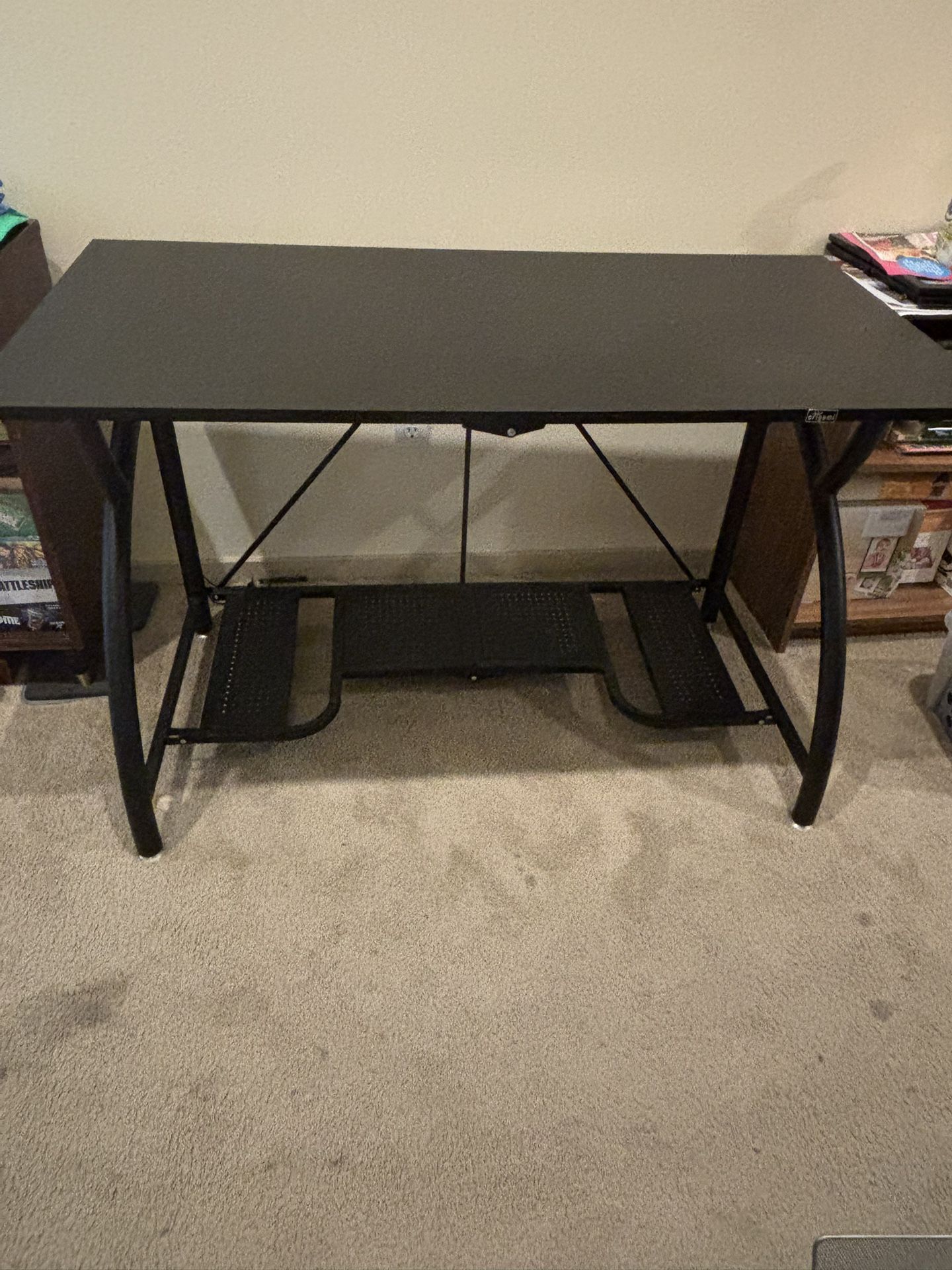 Origami Folding Computer Desk