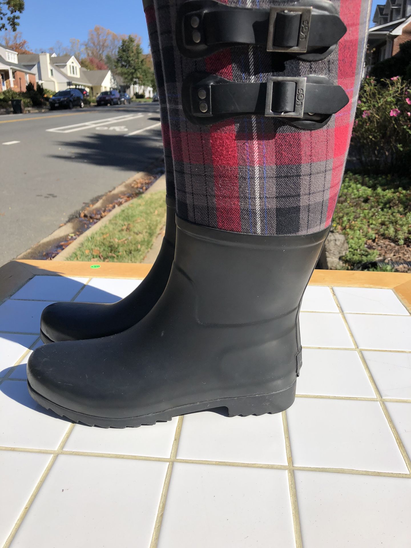 UGG Rain Boots -Size 10