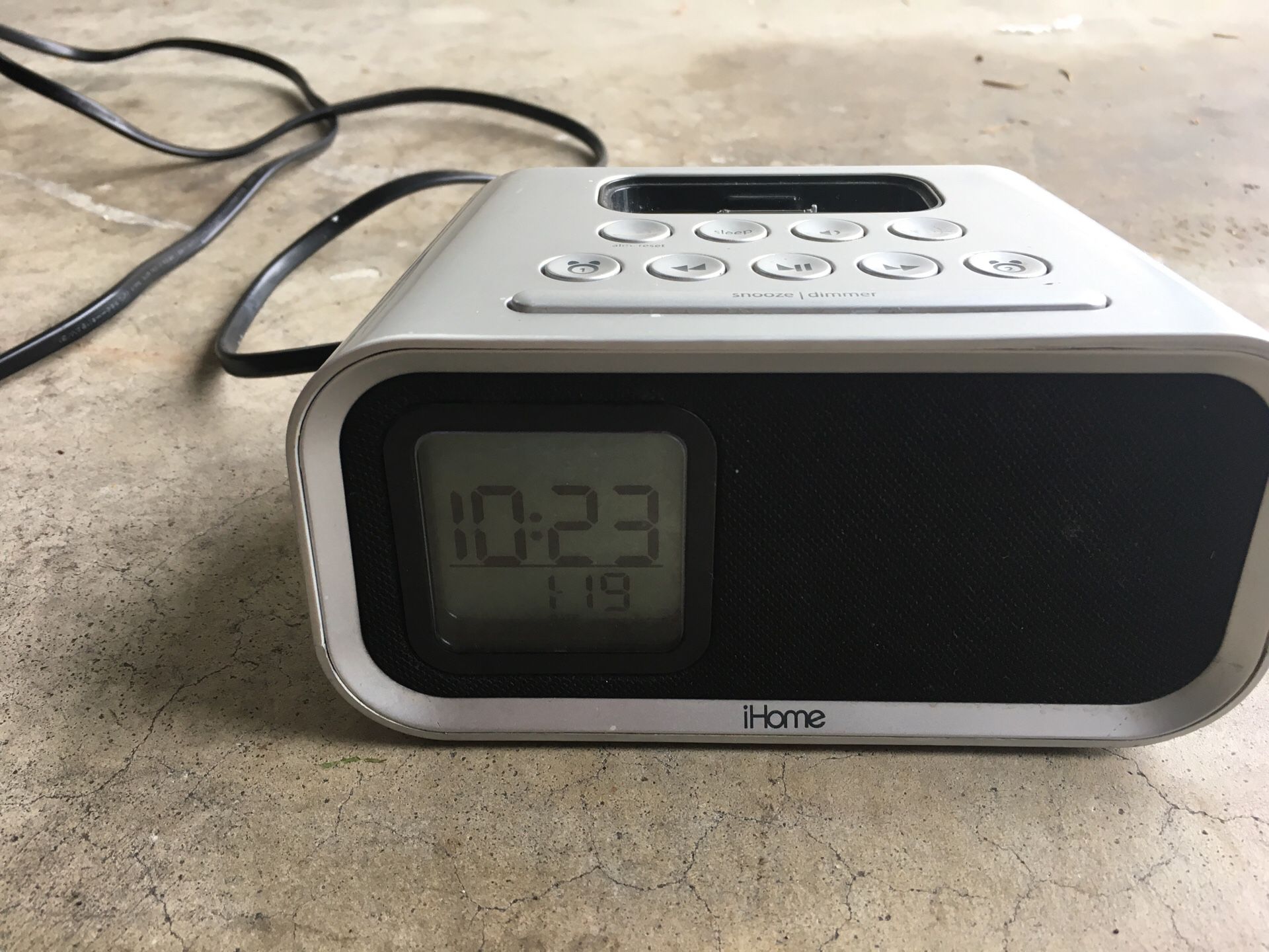 IHome player and alarm clock