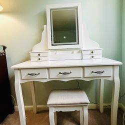 Makeup Vanity and Bench