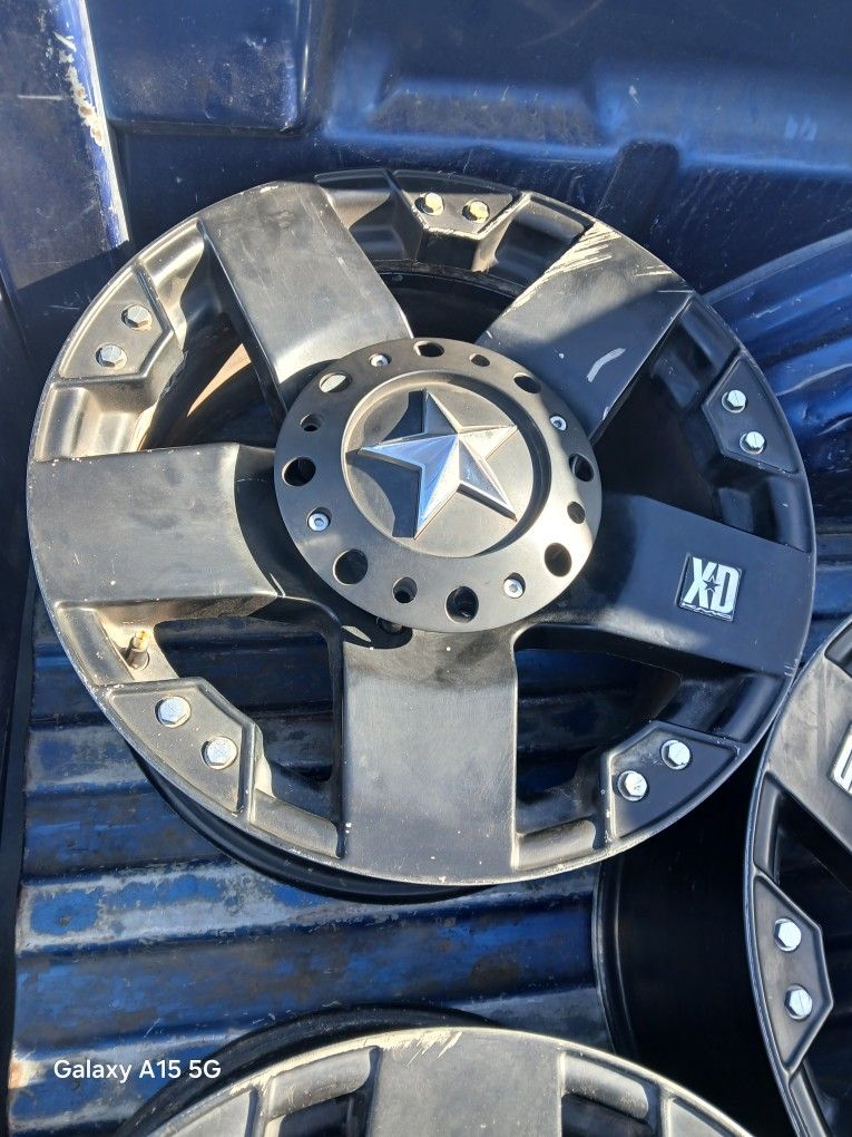 18" 6lug Kmc Rockstar Rims (5)