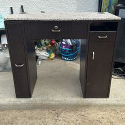 Nail Table 