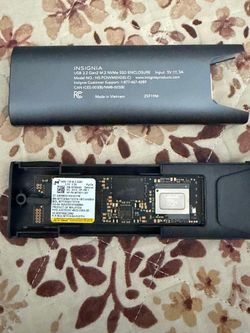 Micron 3400 1TB Laptop SSD with Insignia M.2 NVMe to USB C  SSD Enclosure