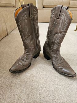 Ladies quality all leather gray boots