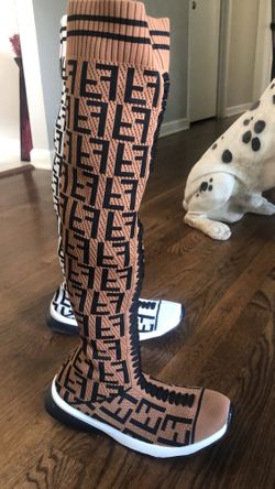 Knee High Boots / Very Attractive  Boot Size 6,7,8,9