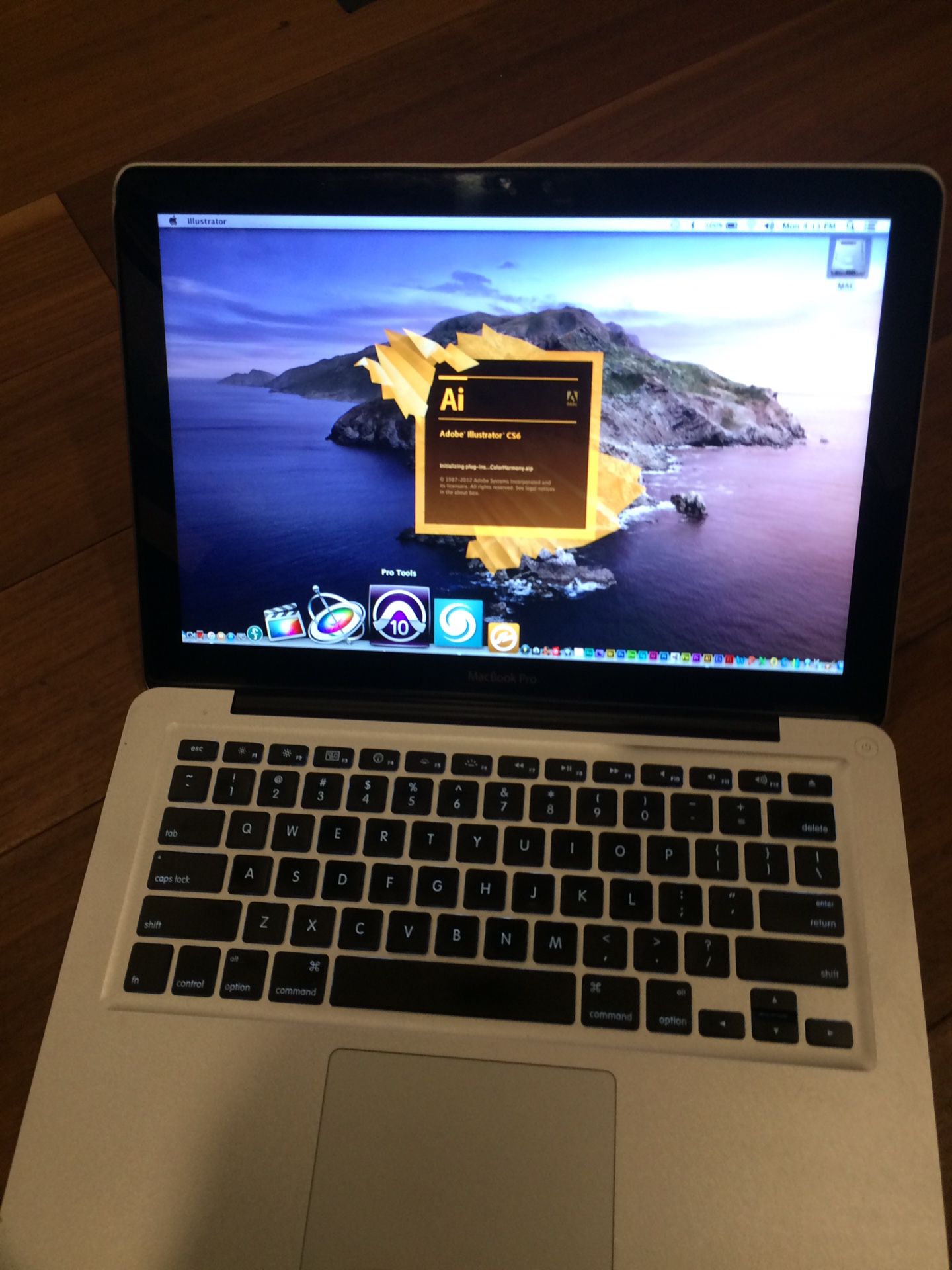 MacBook Pro 13” 1TB FRUITY LOOPS, PRO TOOLS ADOBE cs6MASTER SUITE