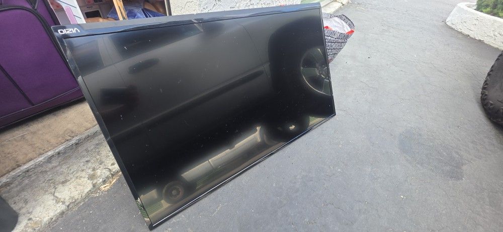 VIZIO TV