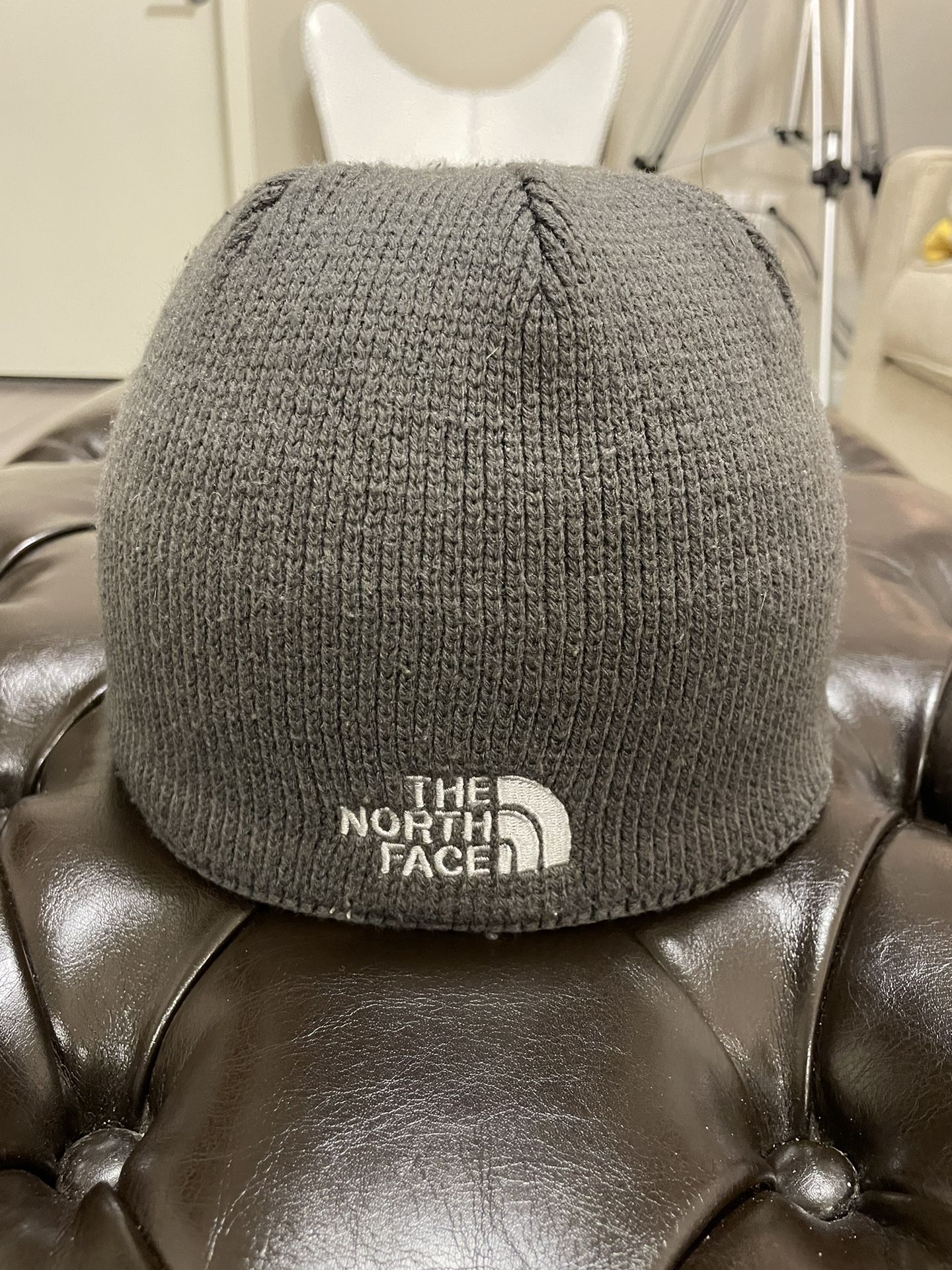 PRICE DROP!! RARE VINTAGE NORT F*CE BEANIE!! NICE!!