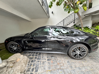 2021 Porsche Taycan in excellent condition