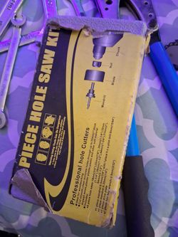 Hole saw kit