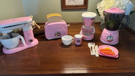 Play kitchen accessories