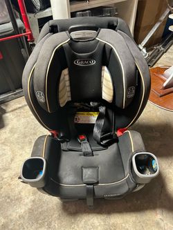 Graco Extend2Fit Convertible Car Seat