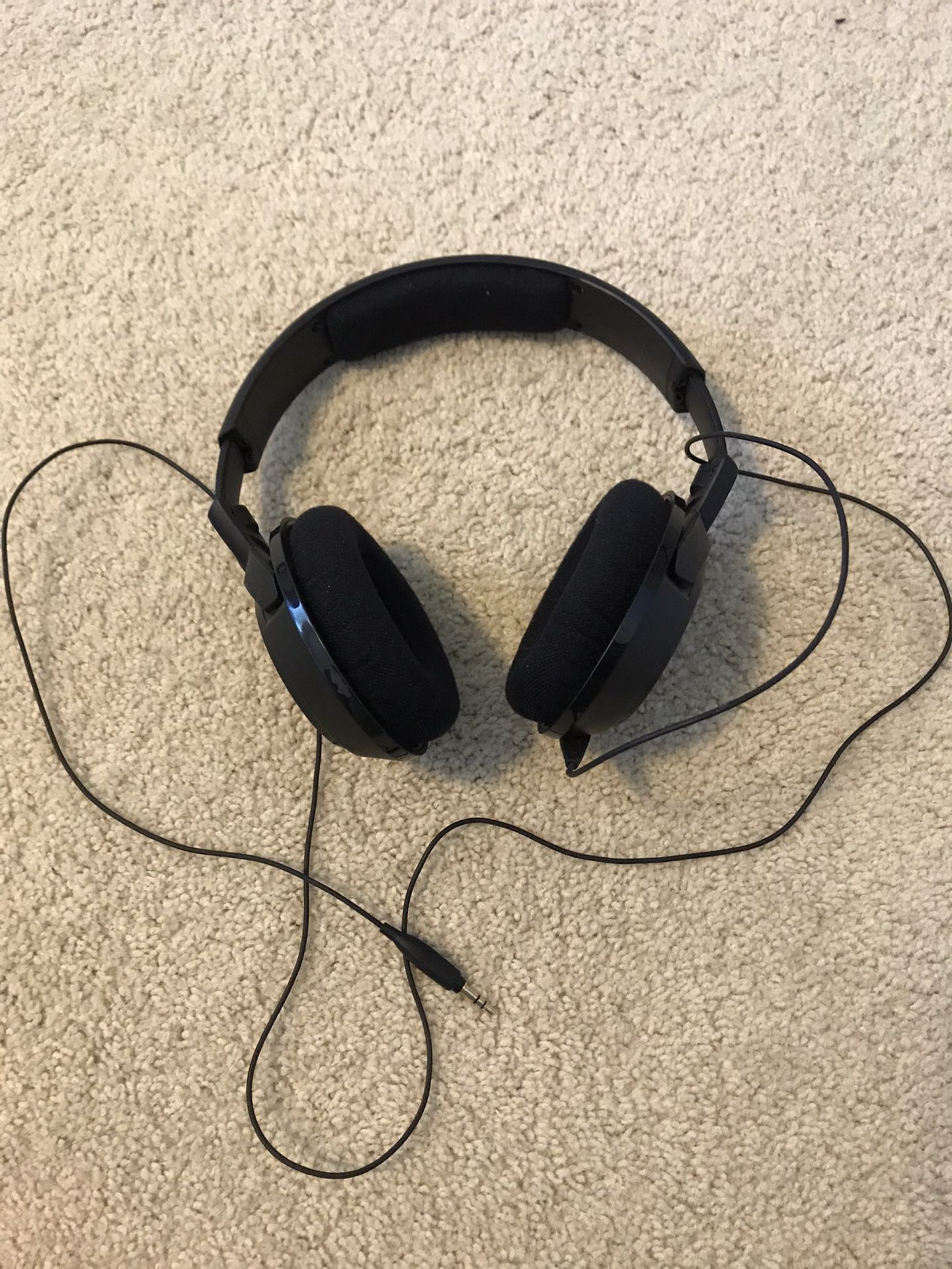 Sennheiser HD 419 headphones