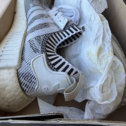 NMD R1 PK