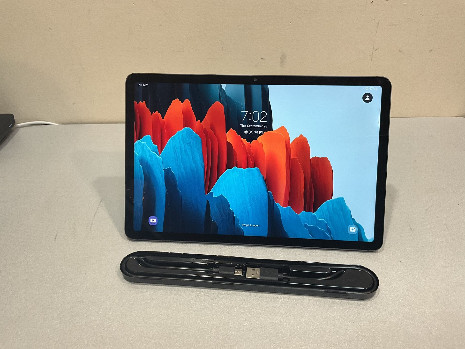 Samsung Galaxy Tab S7 5G SM-T878U 128GB Wi-Fi 5G AT&T Unlocked 11" Mystic Black 。 Tested and works great included-Lightning to USB-C Cable and back