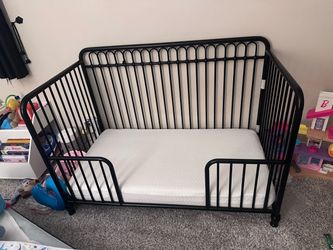 Used toddler bed