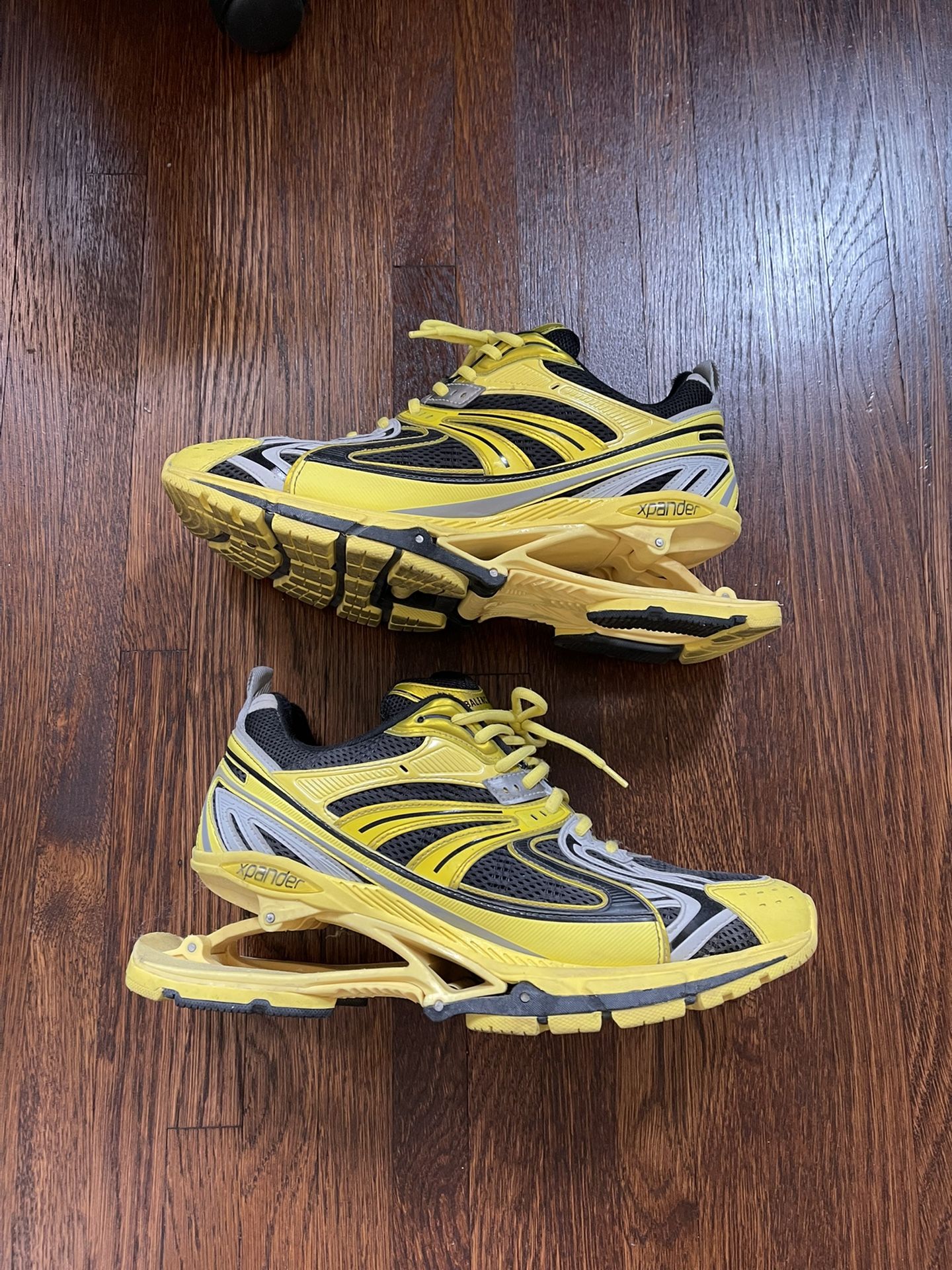 Balenciaga Xpander Size 44 Worn Once! Well Kept for Sale in