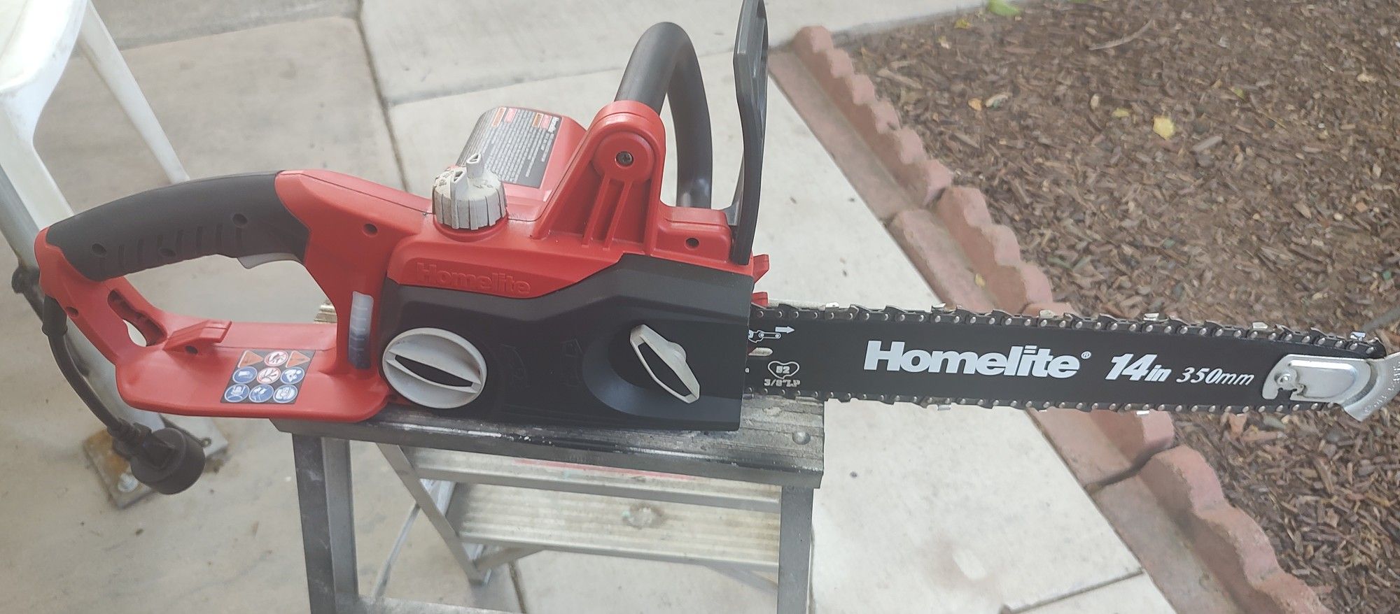 Homelite 14 Inch Electric Chain Saw
