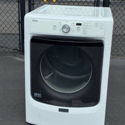 MAYTAG COMMERCIAL TECHNOLOGY ELECTRIC DRYER. WORKS PERFECT. 30 DAYS WARRANTY.
