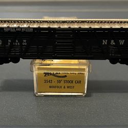 Atlas N Scale 50’ Stock Car - Norfolk & Western