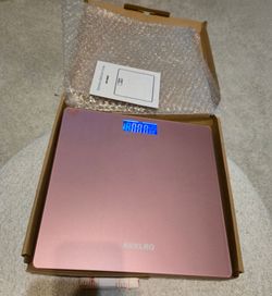 NIB Digital Body Weight Scale 11.02 inches × 11.02 inches in Pink