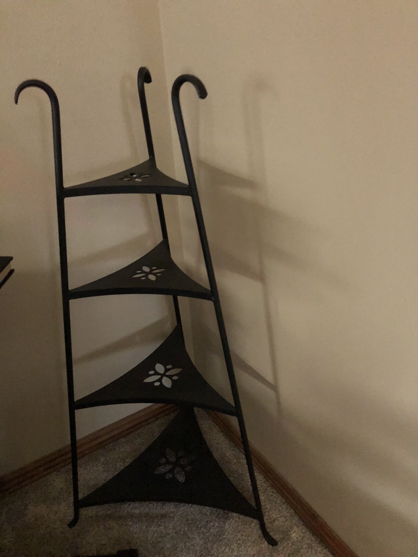 Longaberger Wrought Iron 4-tier Corner Shelf Stand