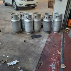 Forklift Propane Tanks